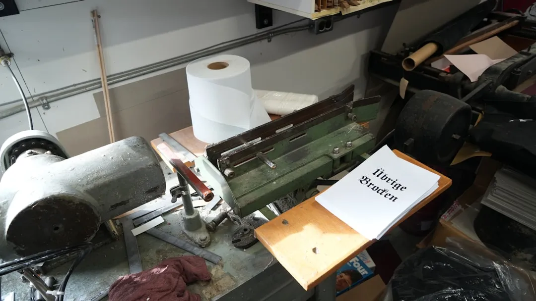 上海展会搭建中展台结构与展架材料的选型对比分析