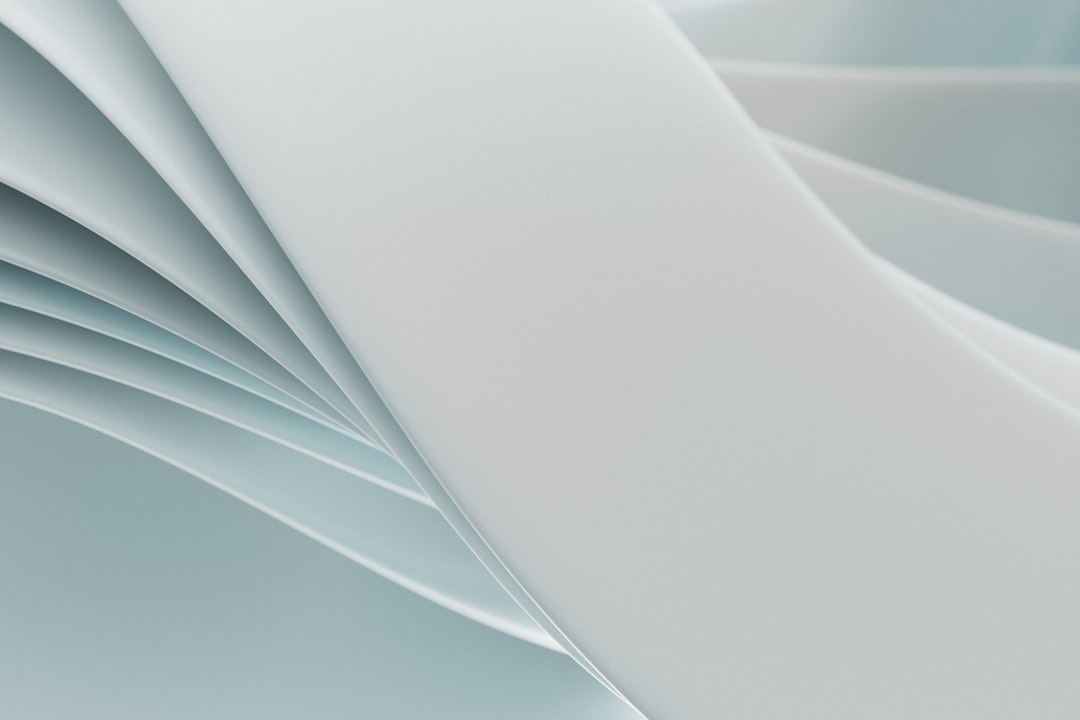 上海会展展台搭建中木质与钢架结构的应用对比分析