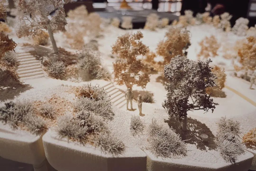 展架制作与展柜定制：展会物料如何兼顾便携性与品牌展示效果